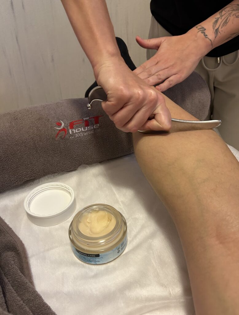 Uvoľňujúce fasciálne techniky